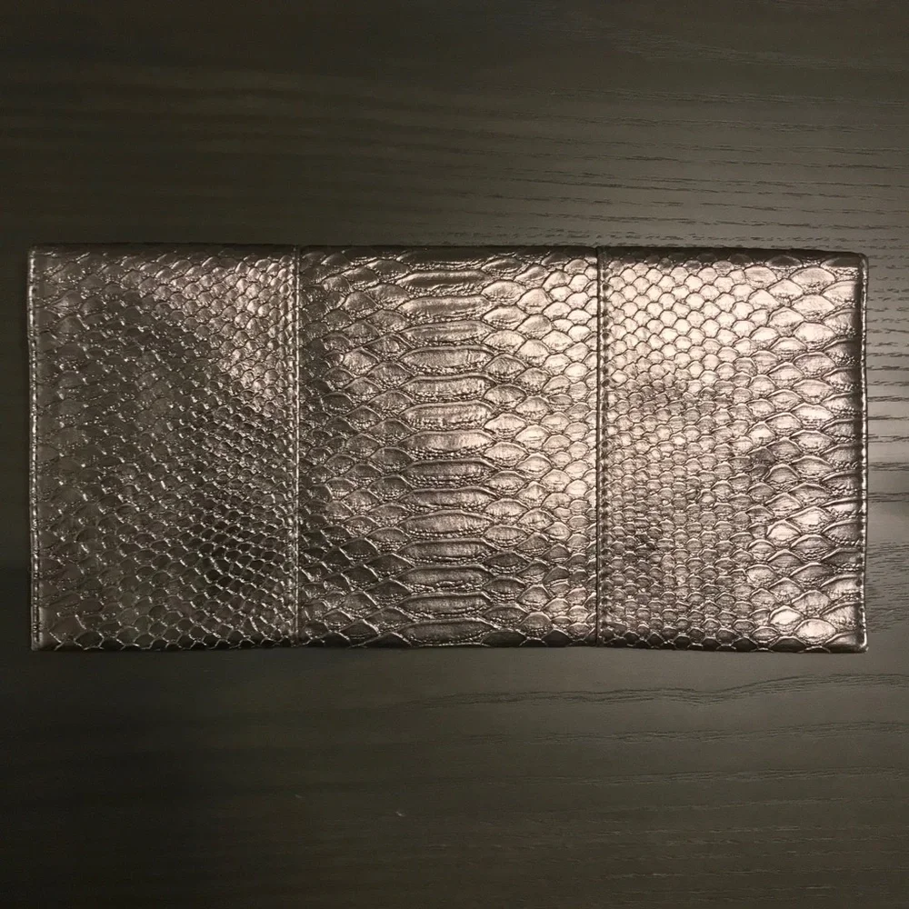 Clutch - Picture 3 of 6